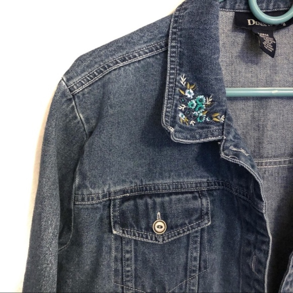 Vintage Floral Embroidered Denim Jean Jacket - Picture 6 of 8